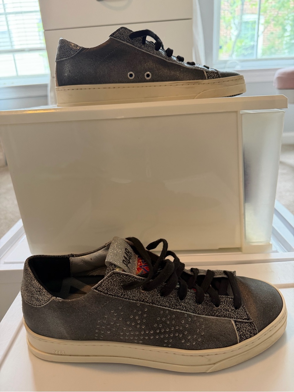Unisex P448 Low-Top Sneakers